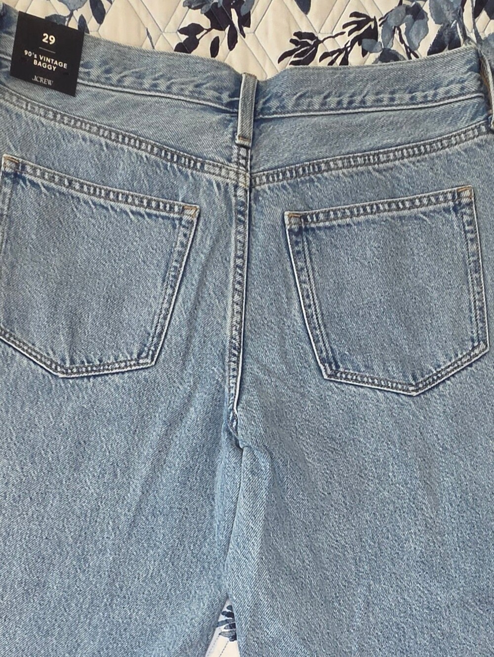 NWT J.Crew 90's Vintage Baggy Jeans Size 29 Light Wash $148 - Picture 5 of 5